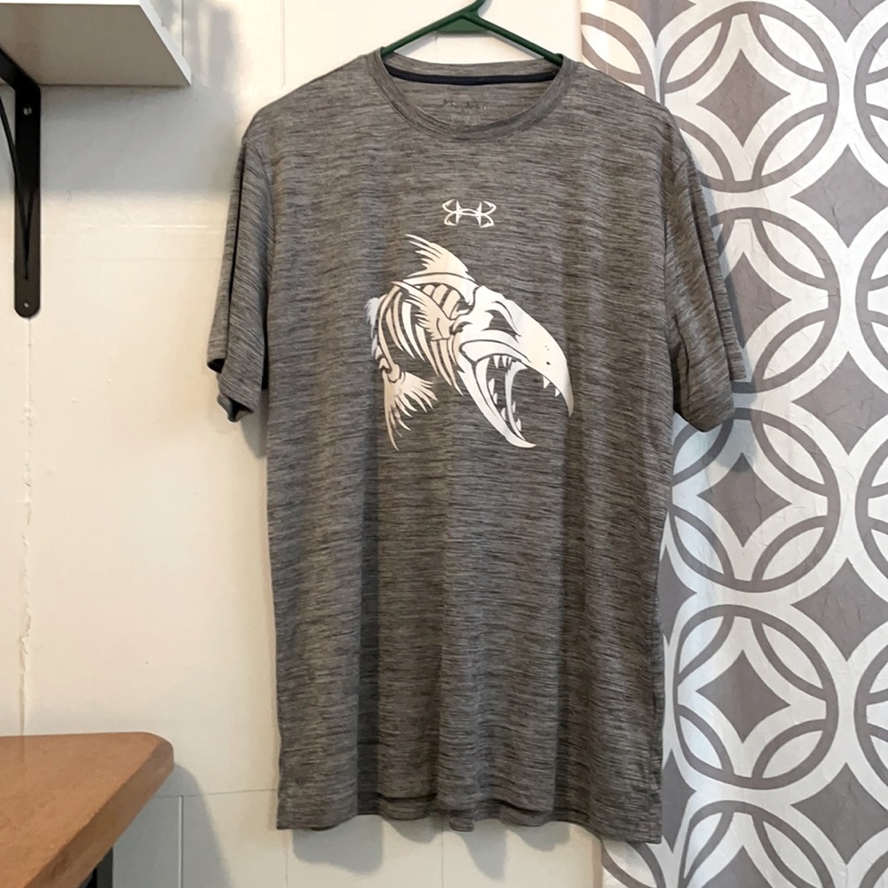 Men’s Under Armor dri fit tshirt